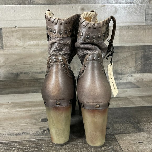 Ariat Memphis Leather Studded Western Boots - Picture 5 of 9